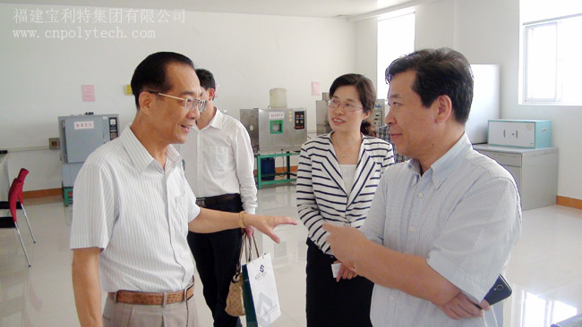 陳炳琪董事長(zhǎng)同河南省遂平縣委副書(shū)記、縣長(zhǎng)何冬一行親切交流